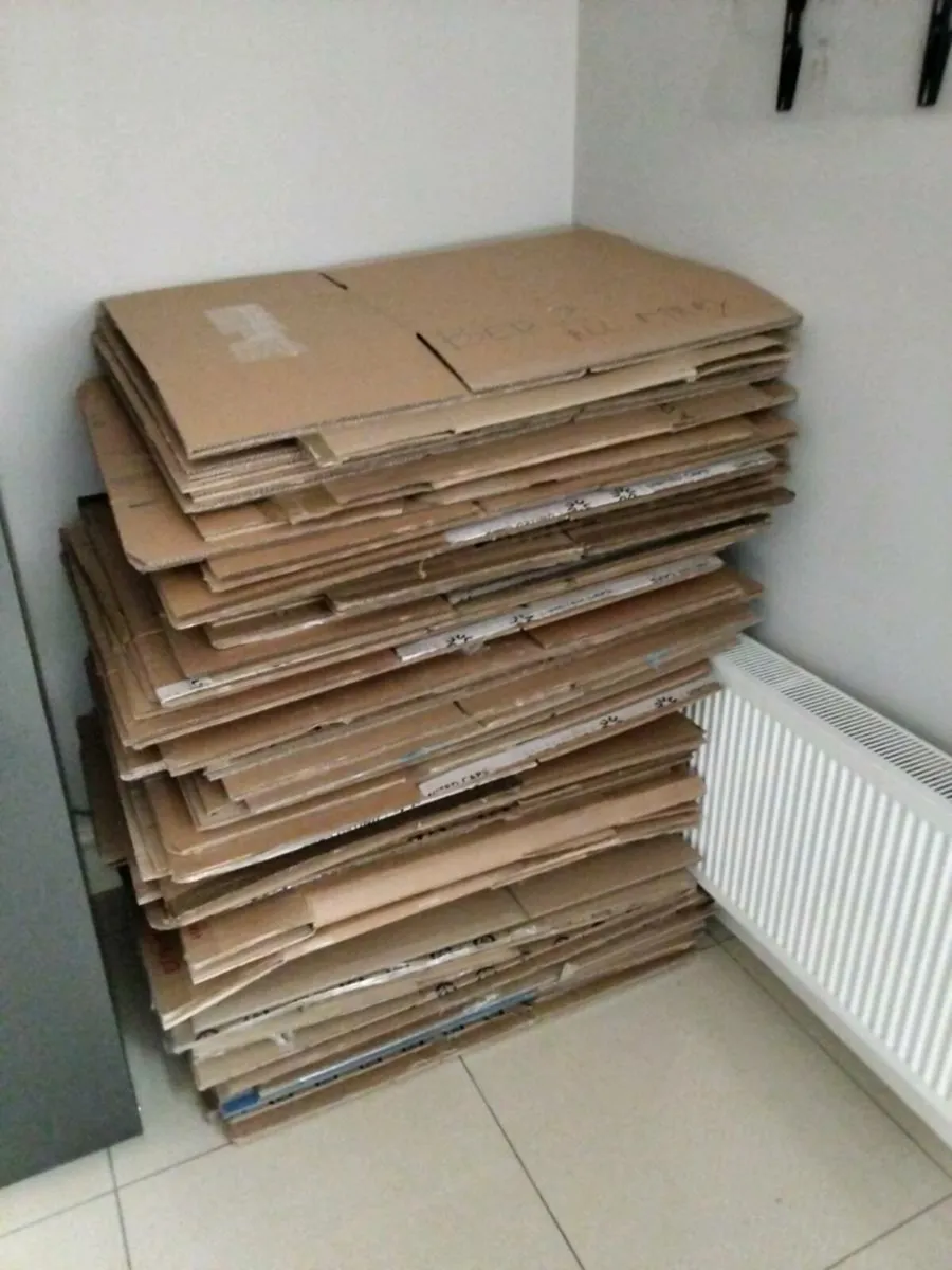 Free moving boxes