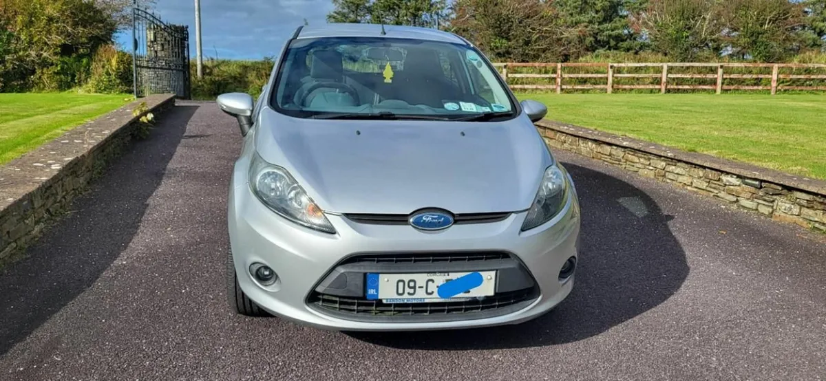 Ford Fiesta 2009 - Image 2