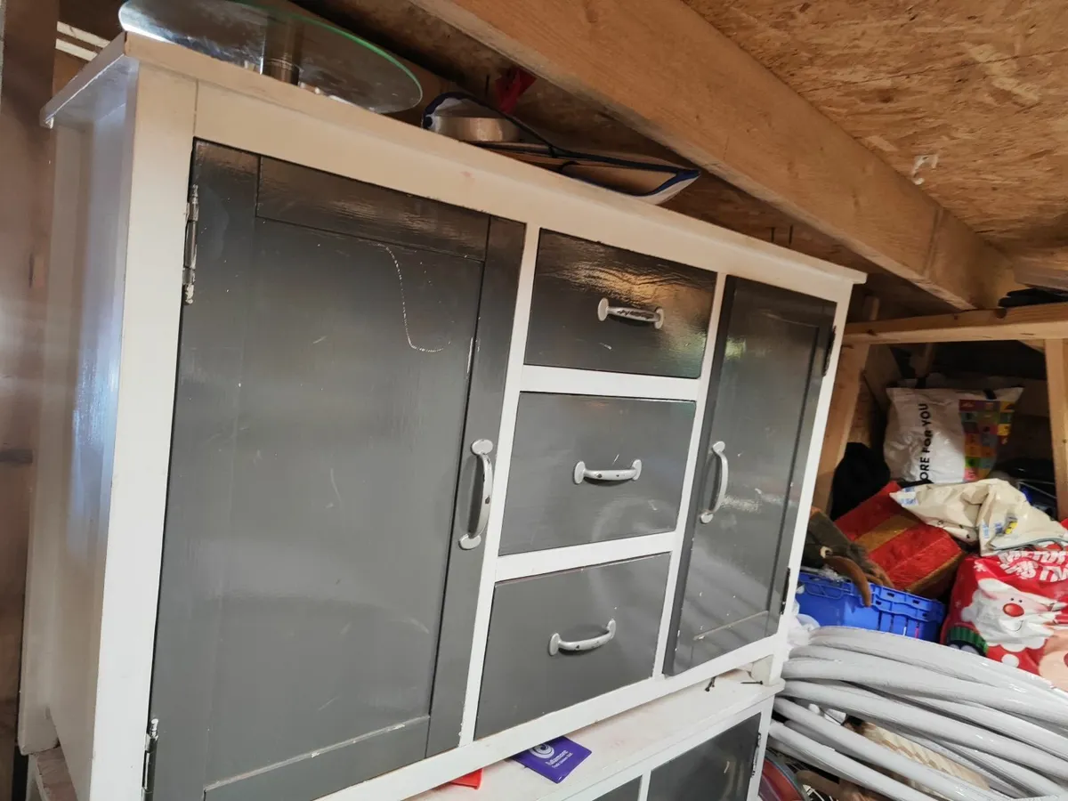 Side boards - Image 2