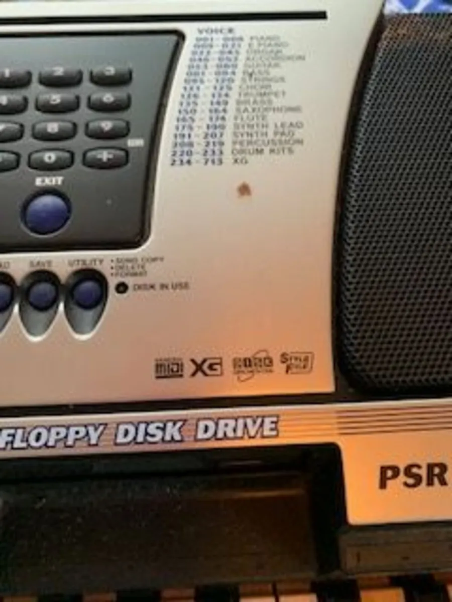 Yamaha keyboard  PSR550 - Image 1