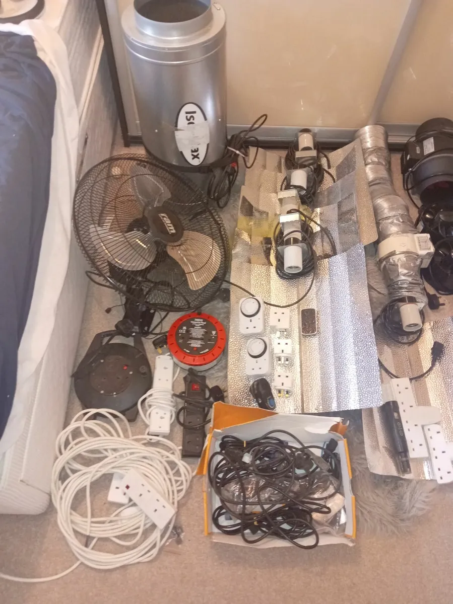 Grow tent equipment - Image 4