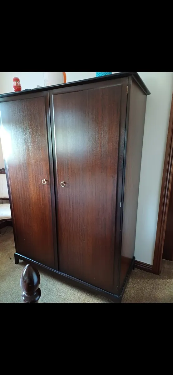 Stag wardrobe - Image 2