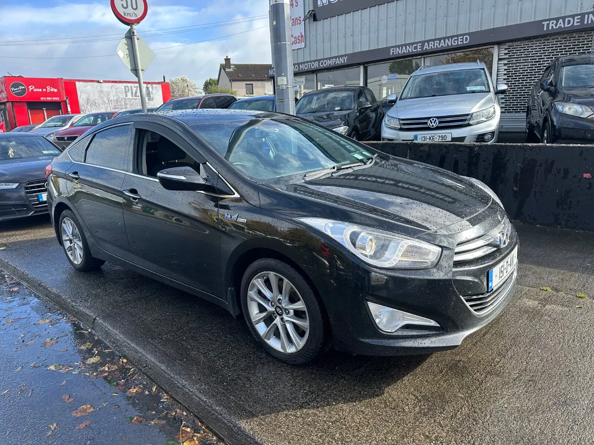 Hyundai i40 BLUE 1.7 Diesel NCT TAX - Image 2