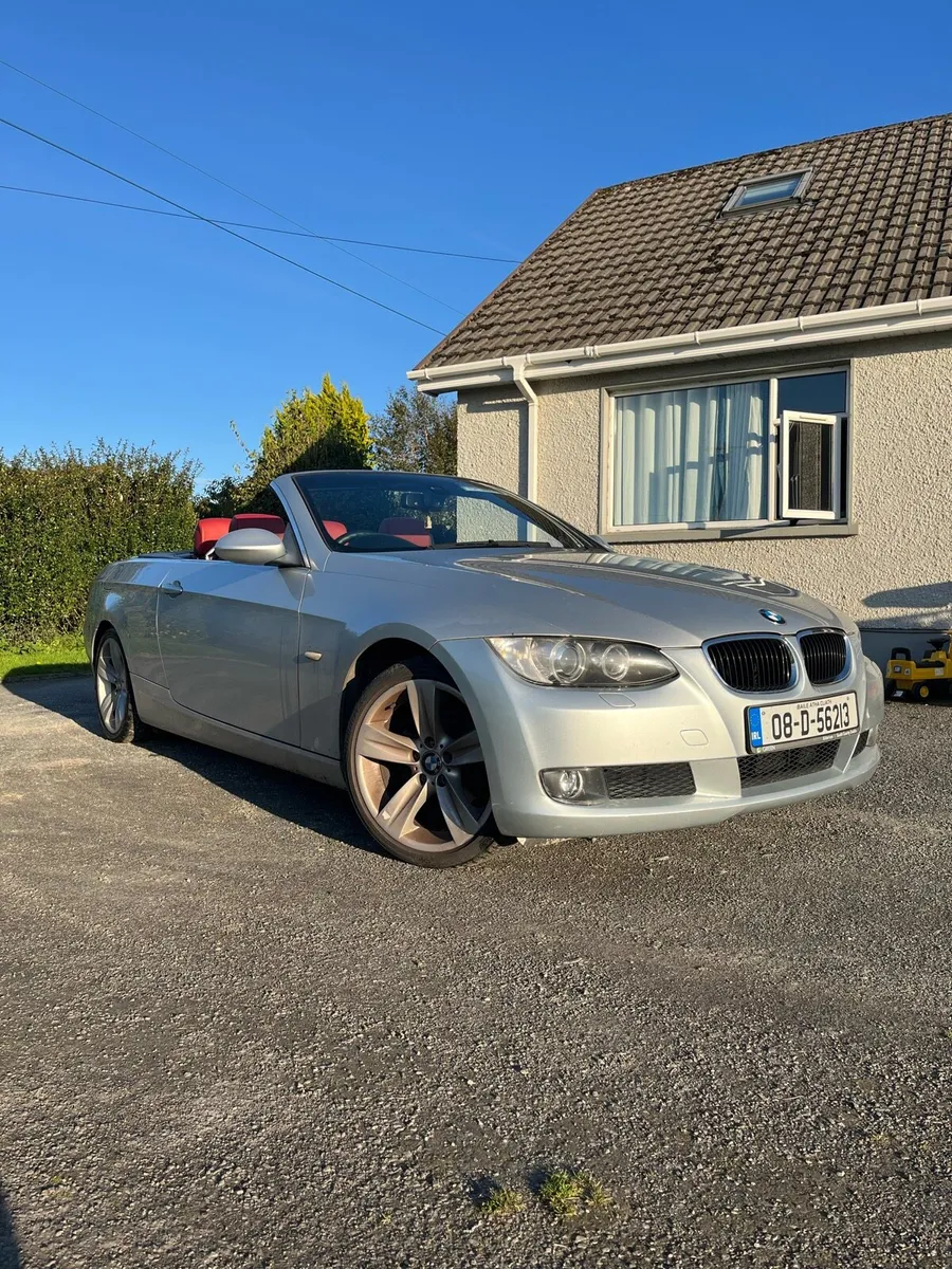 BMW E93 2.0(automatic) - Image 3
