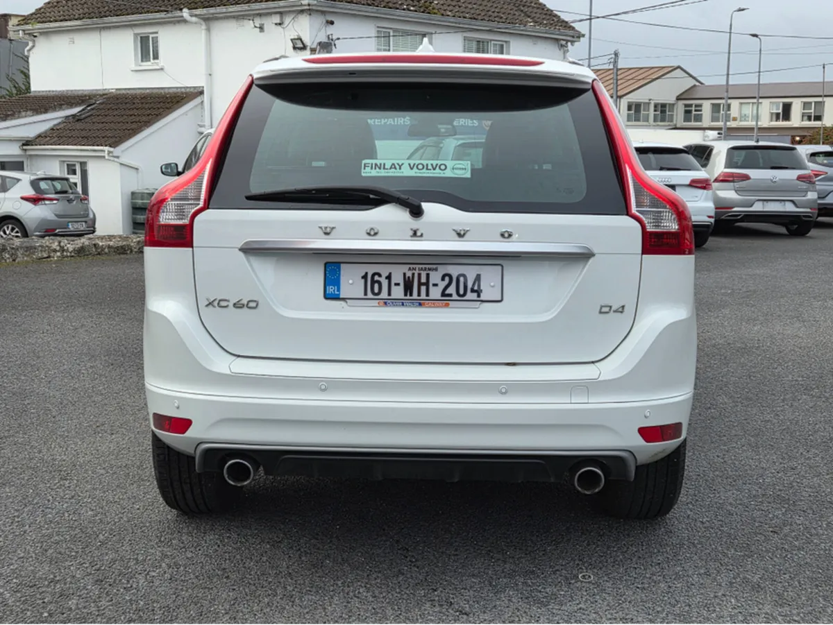 Volvo XC60 D4 FWD R-DESIGN 5DR - Image 4