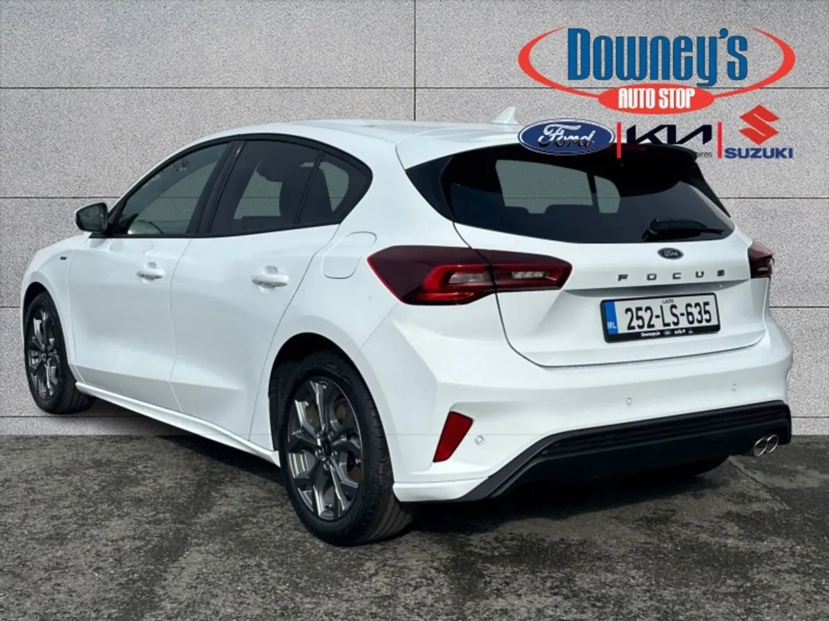 Ford Focus 1.0 Petrol St-line - Image 4