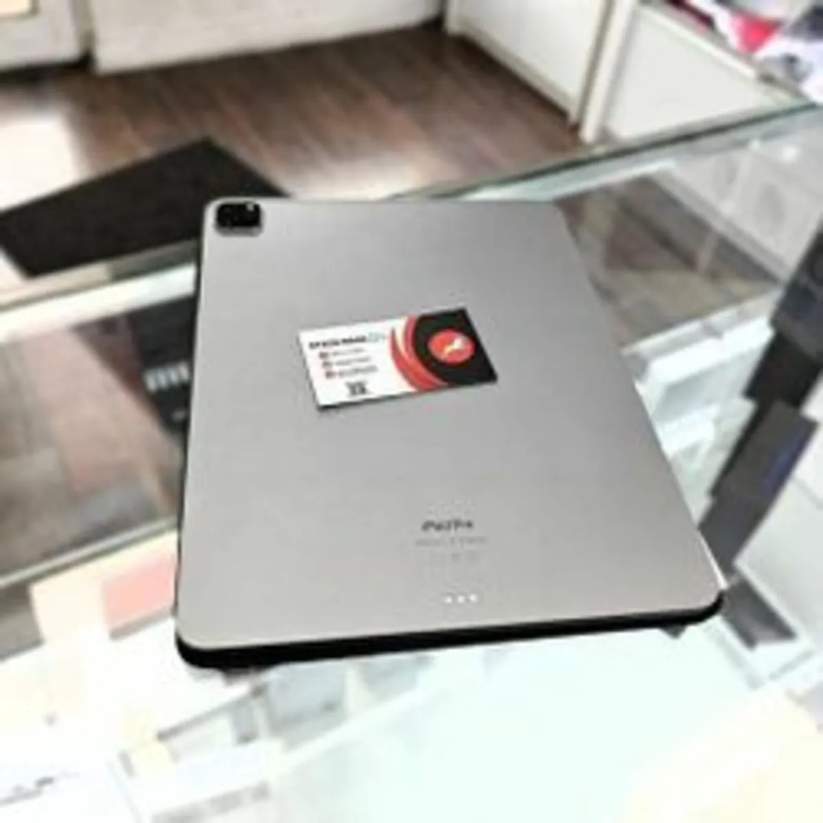 ipad pro 6th Gen 12.9 128gb