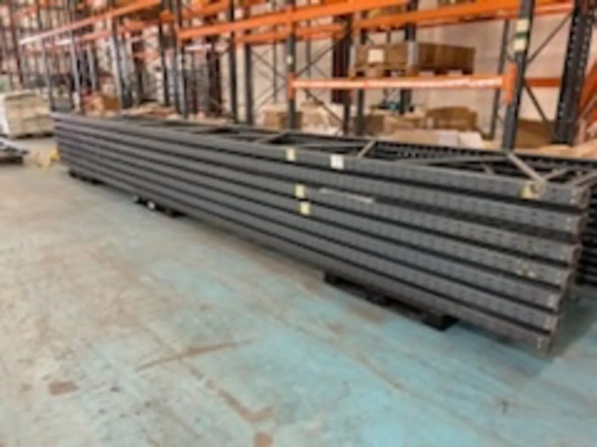 Used pallet Racking 5 bays - Image 1