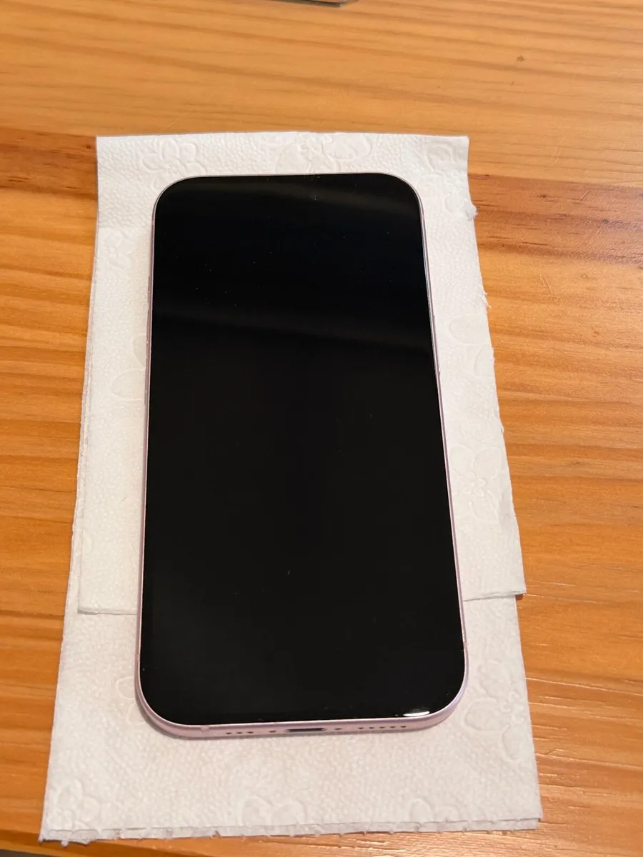iPhone 15 pink - Image 3