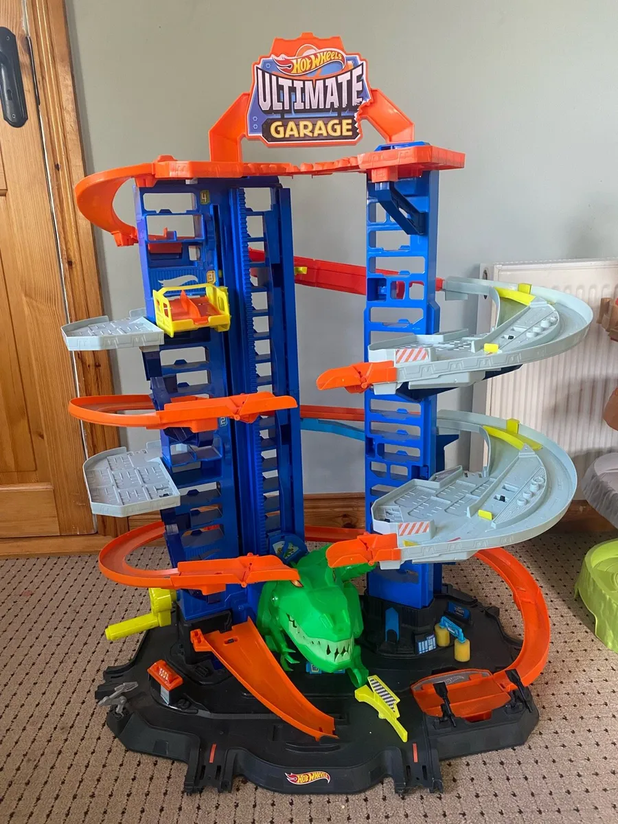 Hot Wheels Ultimate garage - Image 1