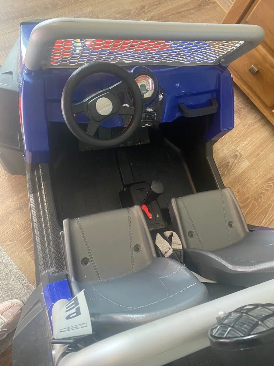 Peg Perego Jeep - Image 4