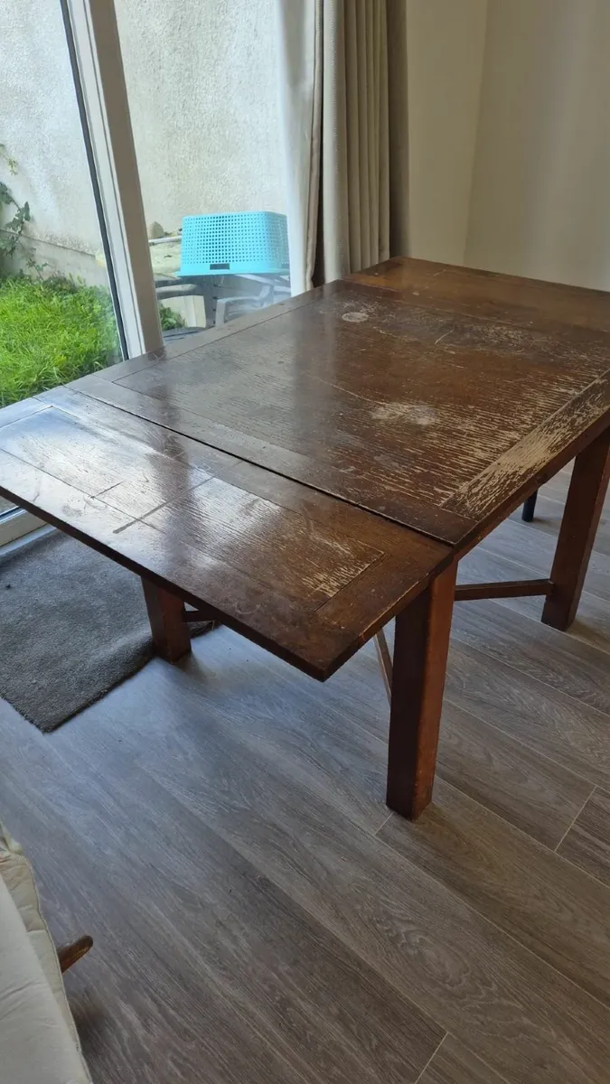 Dining table - Image 2