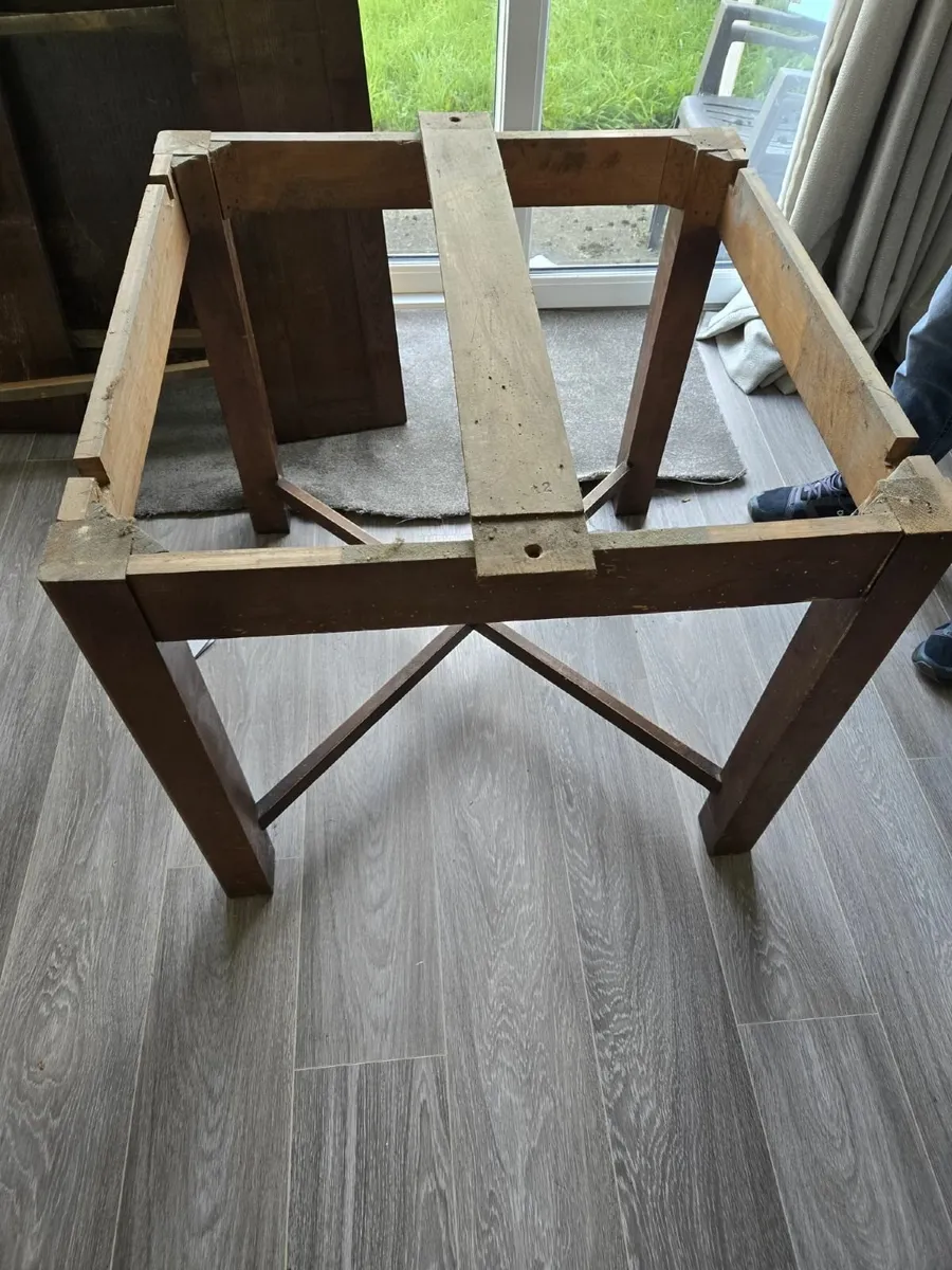 Dining table - Image 3