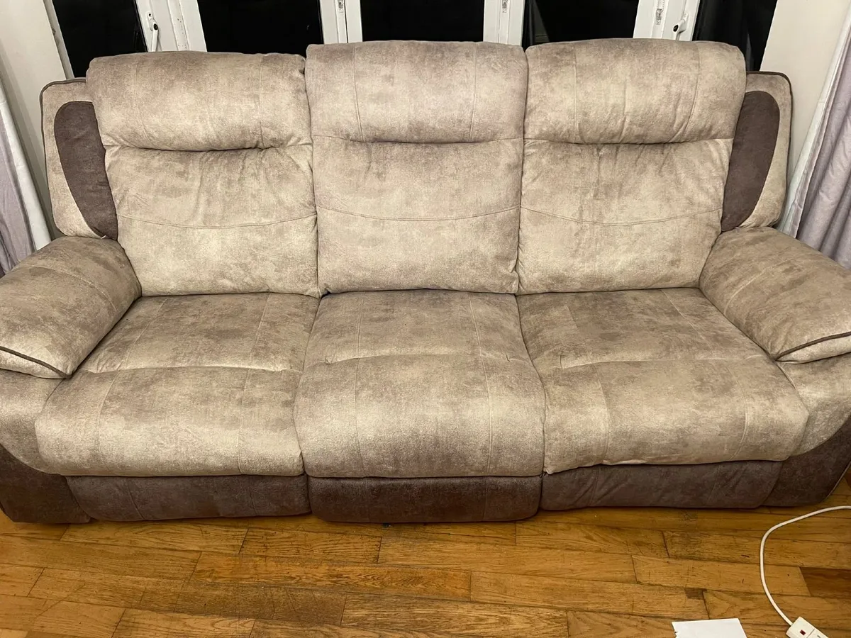 Suite of furniture ( text messages only please) - Image 2