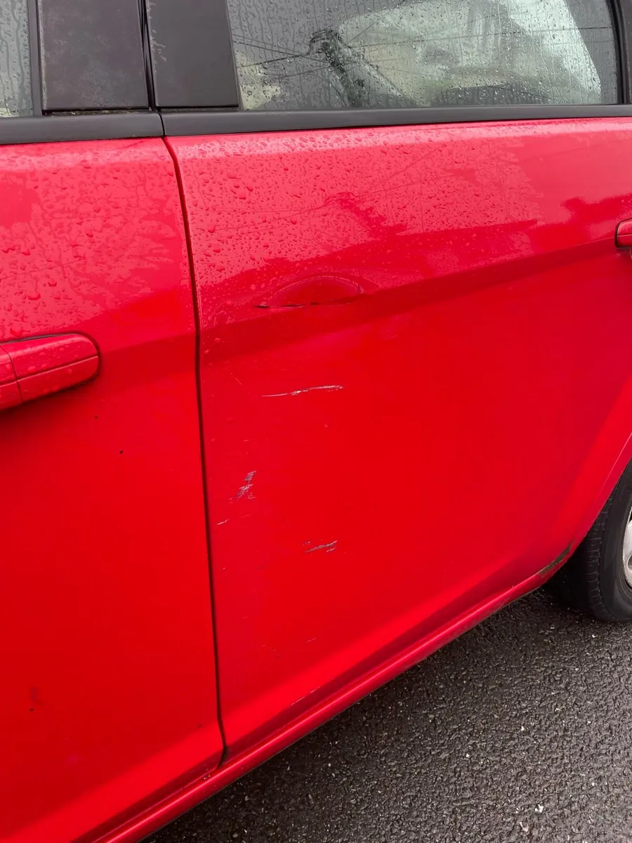 Ford Focus - Image 2