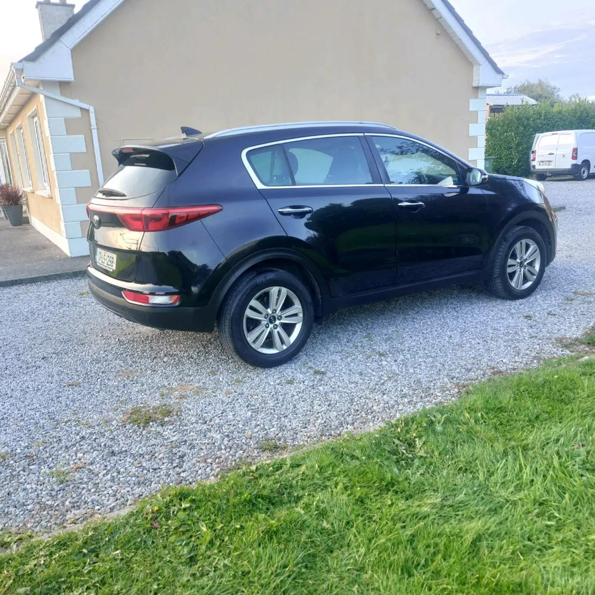 Kia Sportage - Image 1