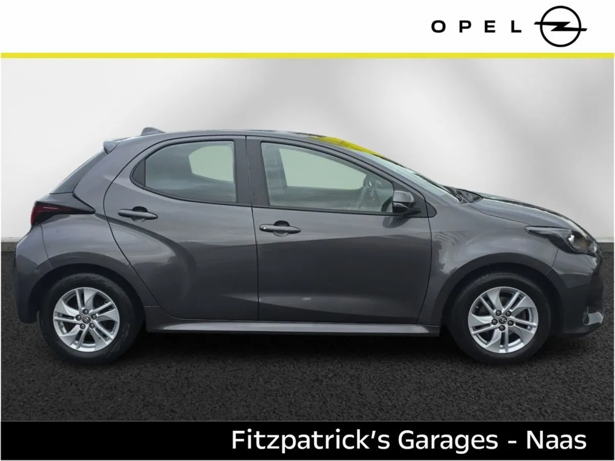 Toyota Yaris 1.0i Luna (price Includes  1 000 Scr - Image 4