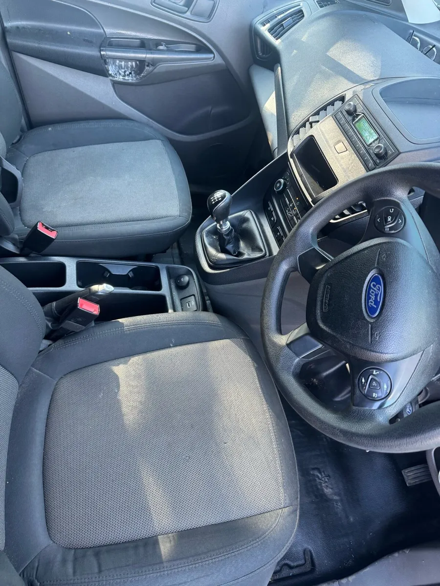 2020 transit connect - Image 4