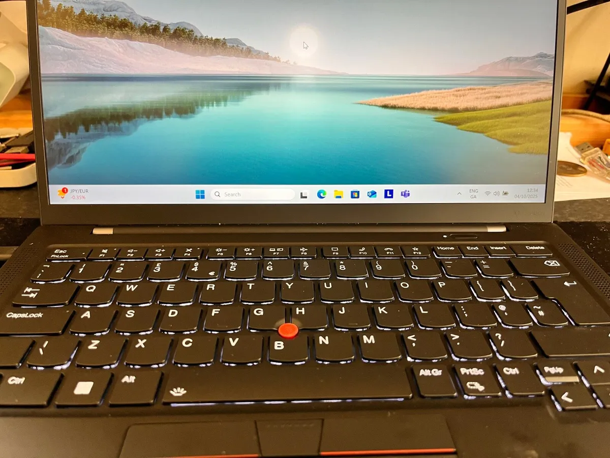 Lenovo X1 Carbon Generation 11 Laptop - Image 2