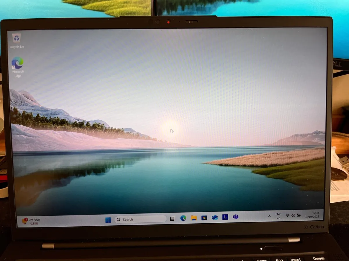 Lenovo X1 Carbon Generation 11 Laptop - Image 3
