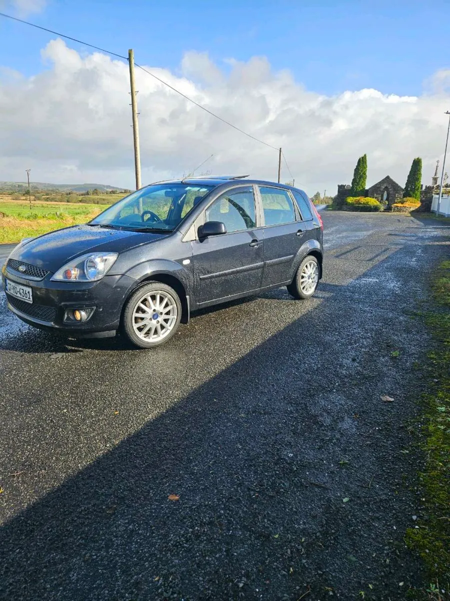 Ford fiesta - Image 2