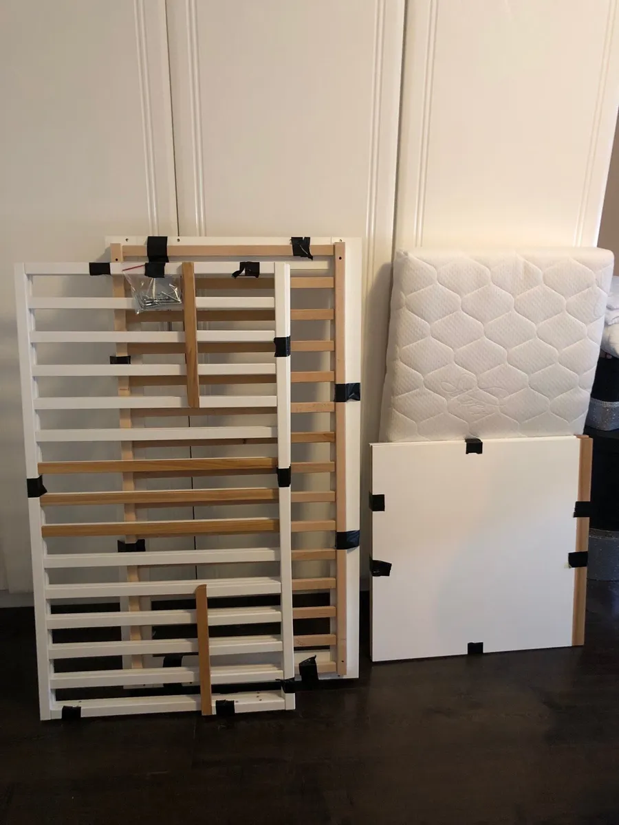 Baby cot - Image 4