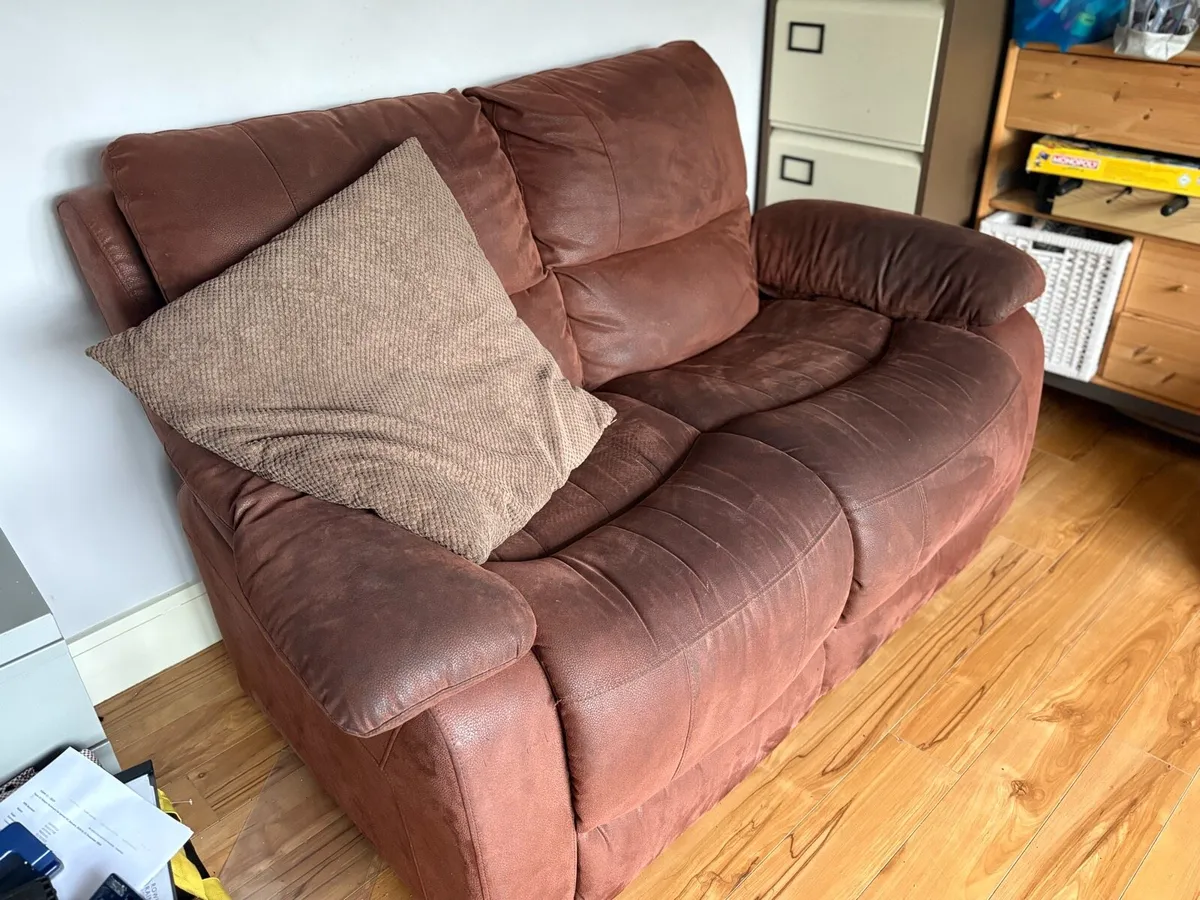 Couch - Image 2