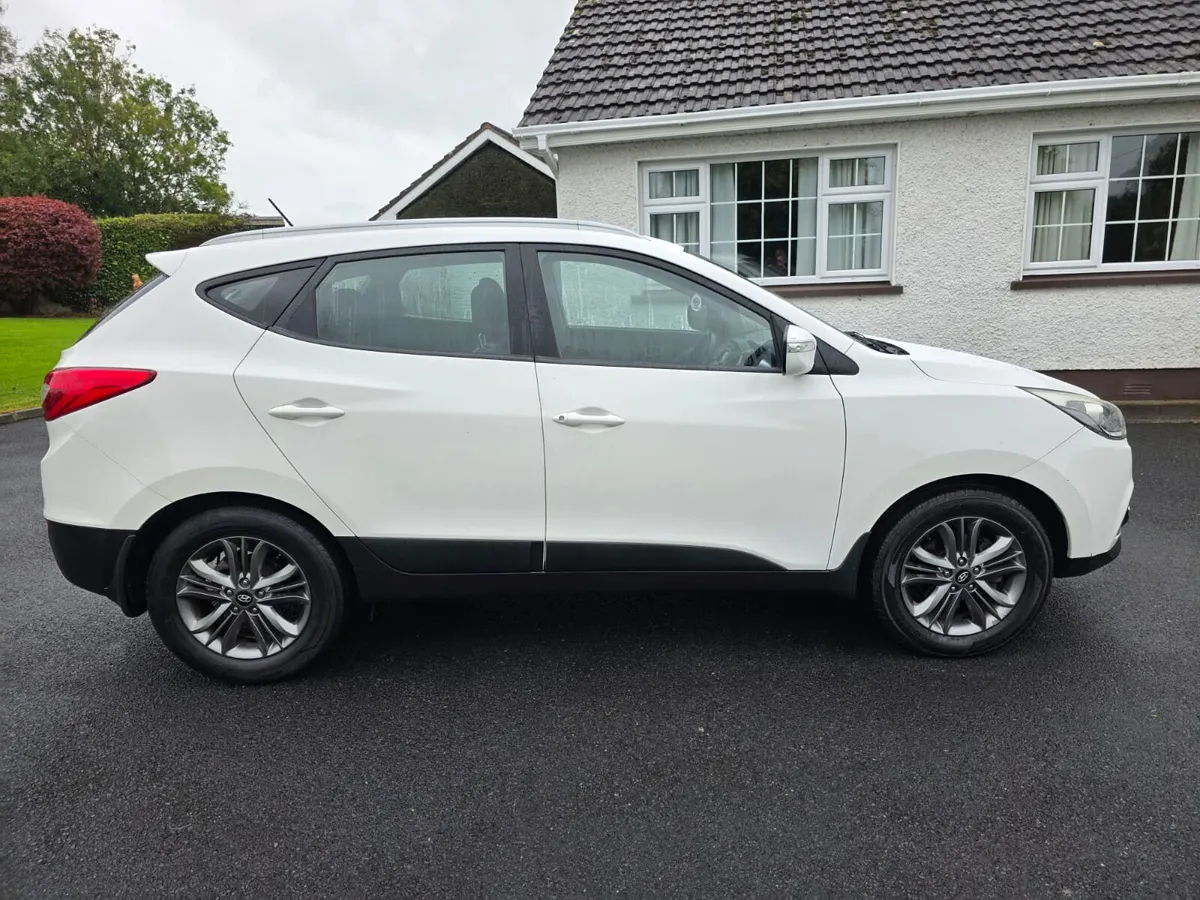 HYUNDAI IX35 1.7 CRDI EXECUTIVE..NEW NCT - Image 2