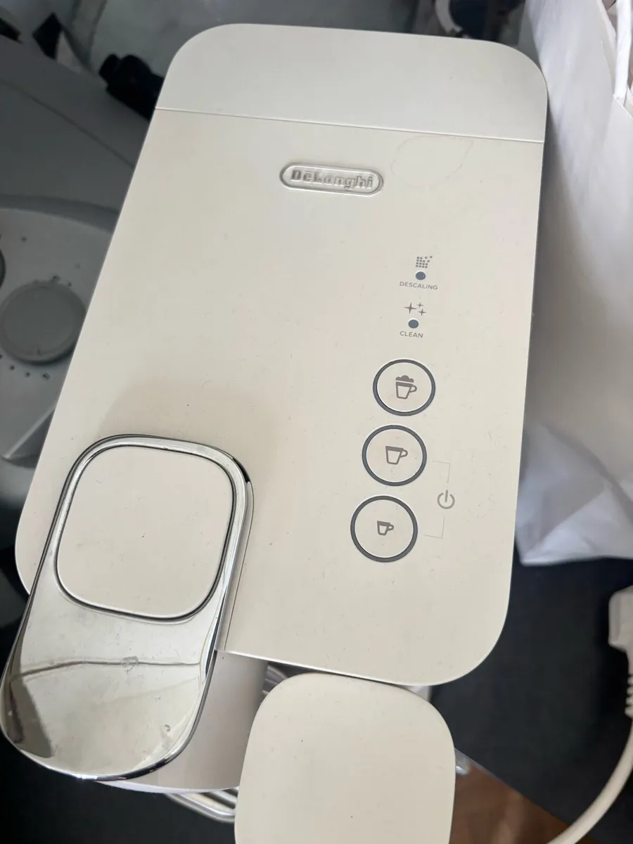 Nespresso Delonghi machine - Image 2