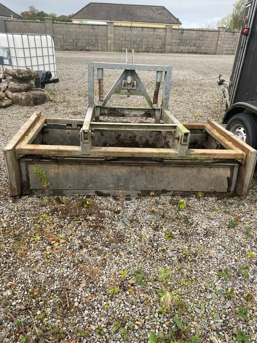 Yard Scraper - Image 1
