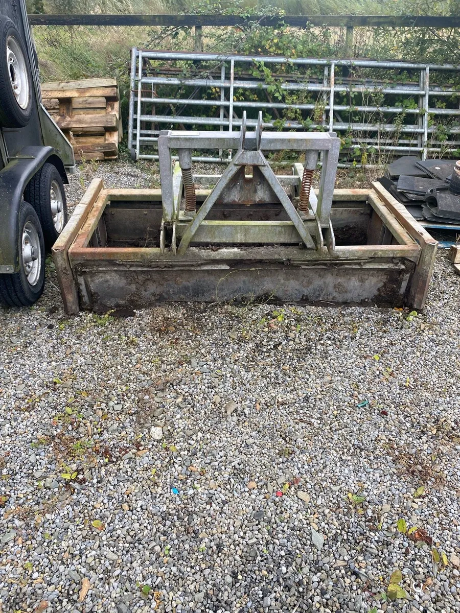 Yard Scraper - Image 2