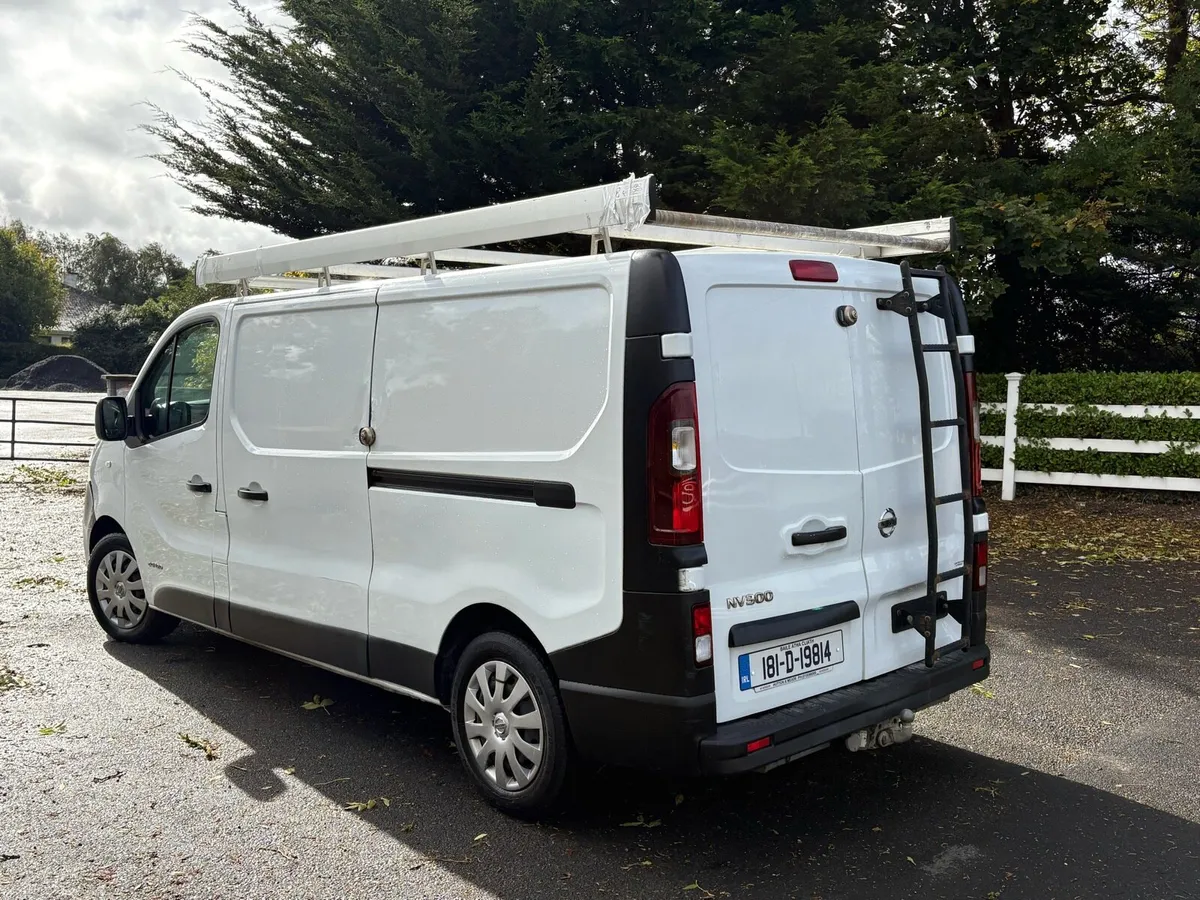 2018 Nissan nv300 tax 2/26 doe 3/26 one owner - Image 3