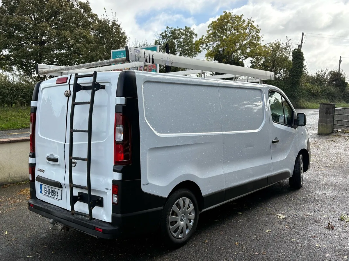 2018 Nissan nv300 tax 2/26 doe 3/26 one owner - Image 4