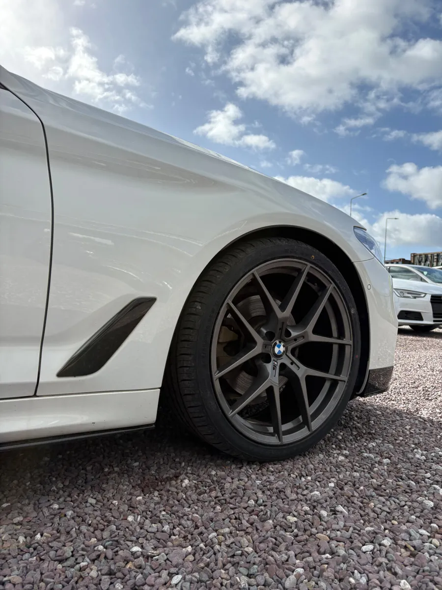 BMW 520D / 523D 2.0 M Sport Automatic 2017 - Image 3