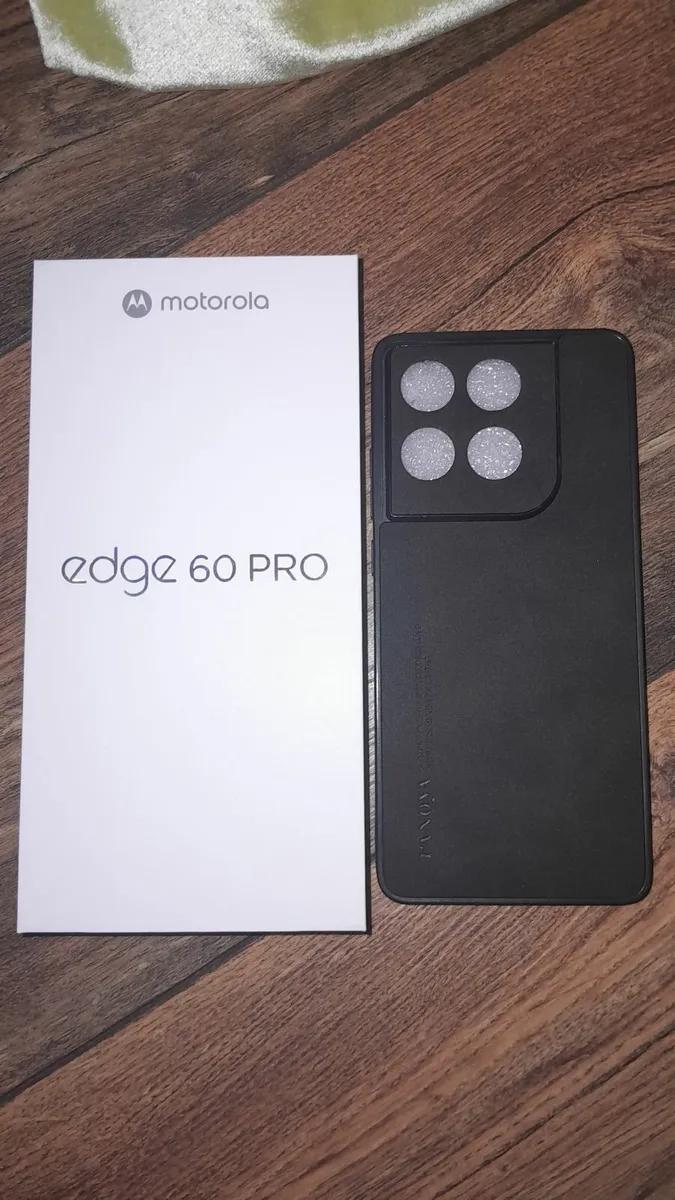 MOTOROLA Edge 60 Pro - 512 GB, Grey - Image 3