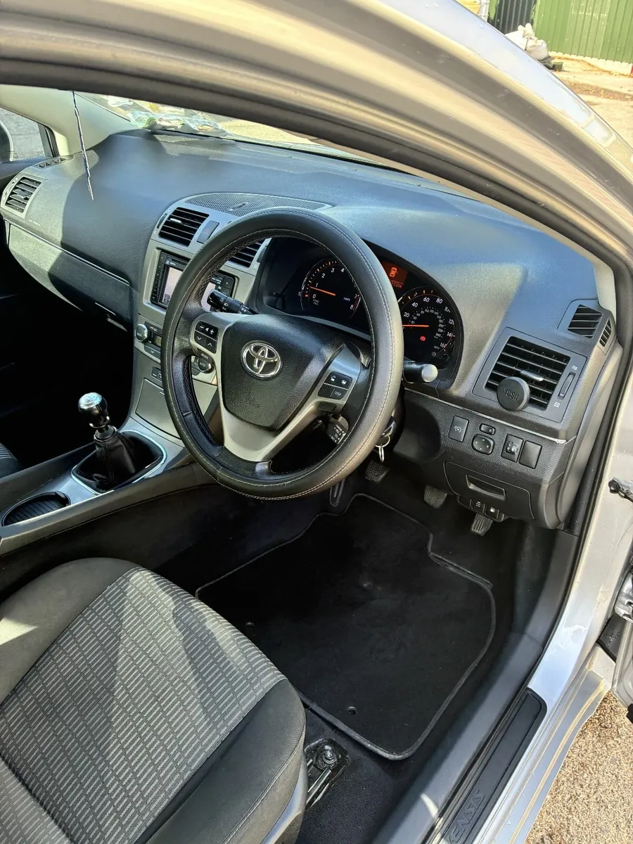 Toyota Avensis 2011 1.8L Petrol - Image 3