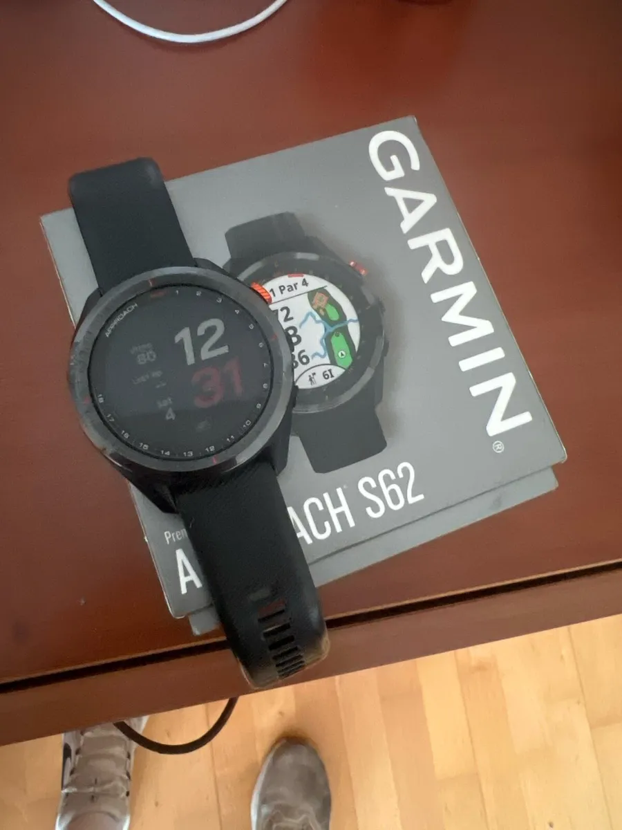 Garmin Approach S62 - Image 1