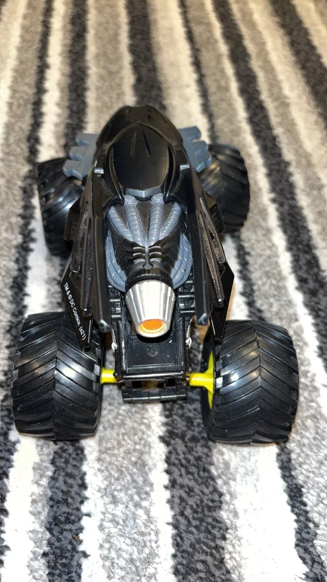 Batman Monster Truck - Image 1
