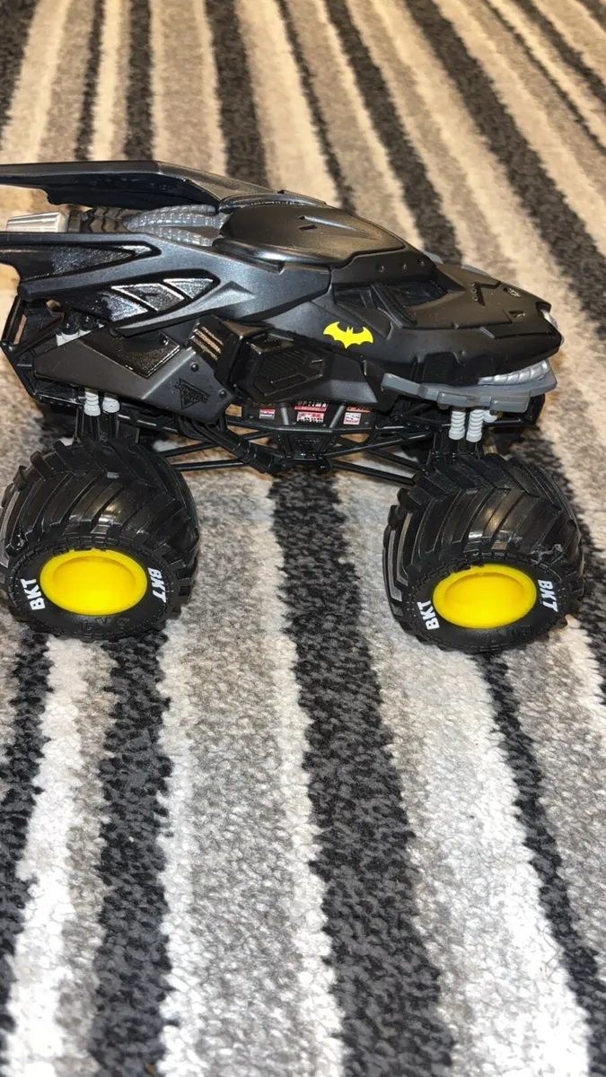 Batman Monster Truck - Image 2