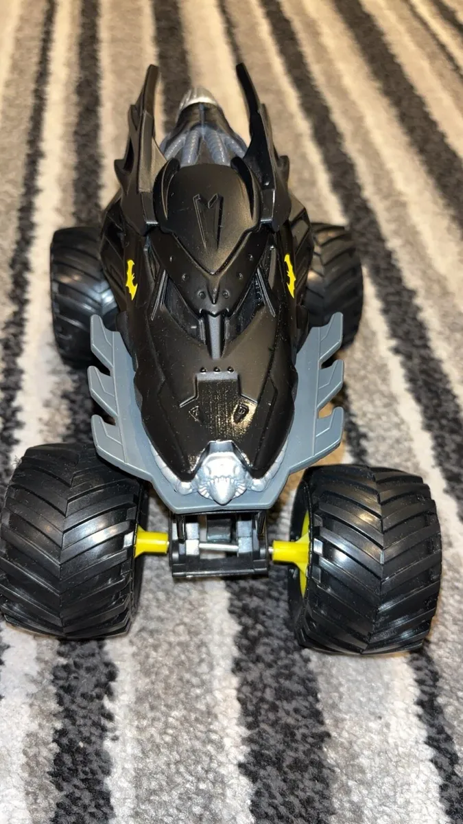 Batman Monster Truck - Image 3