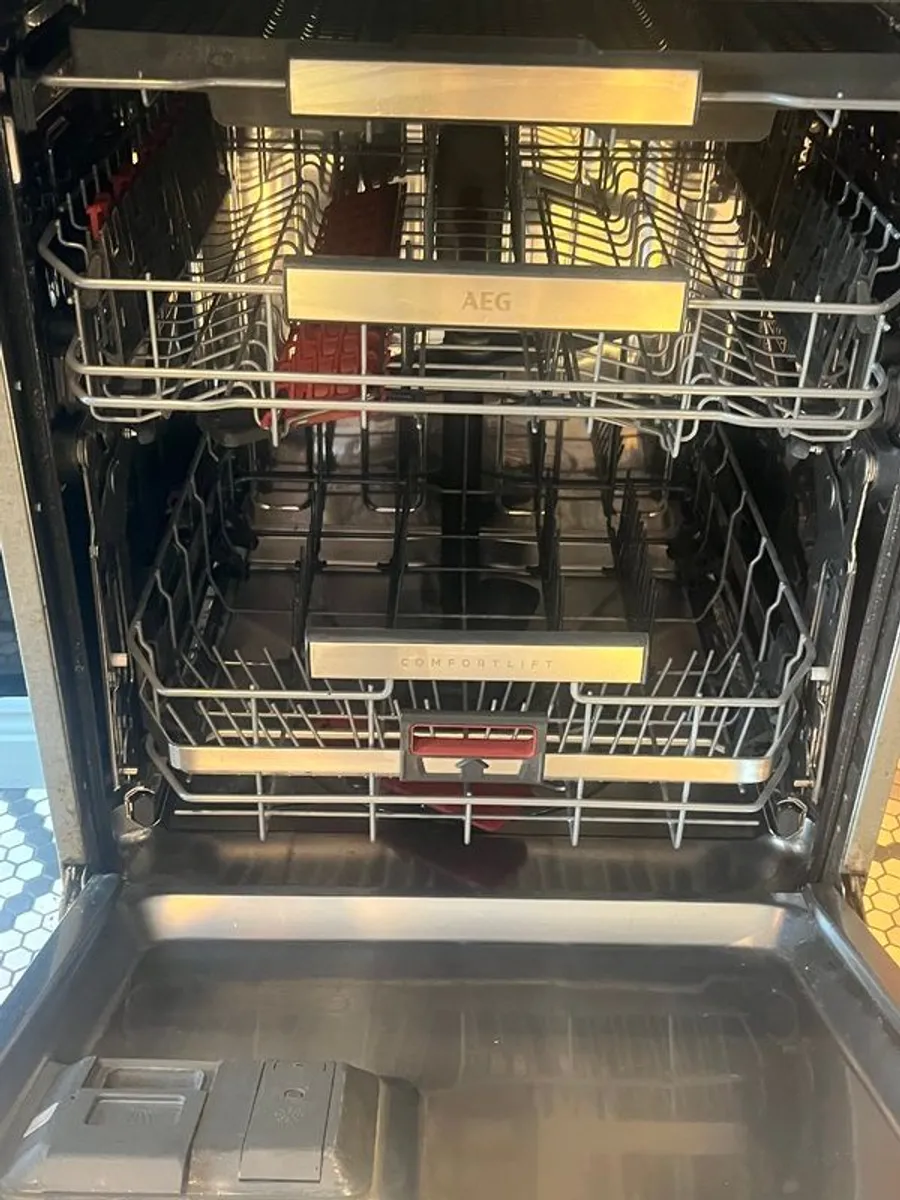 AEG Dishwasher - Image 2