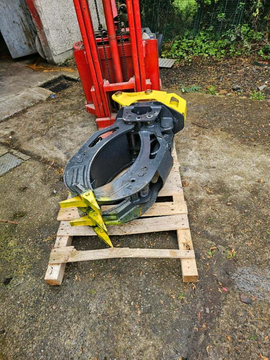 360 degree rotatable excavator hydraulic grapple - Image 1