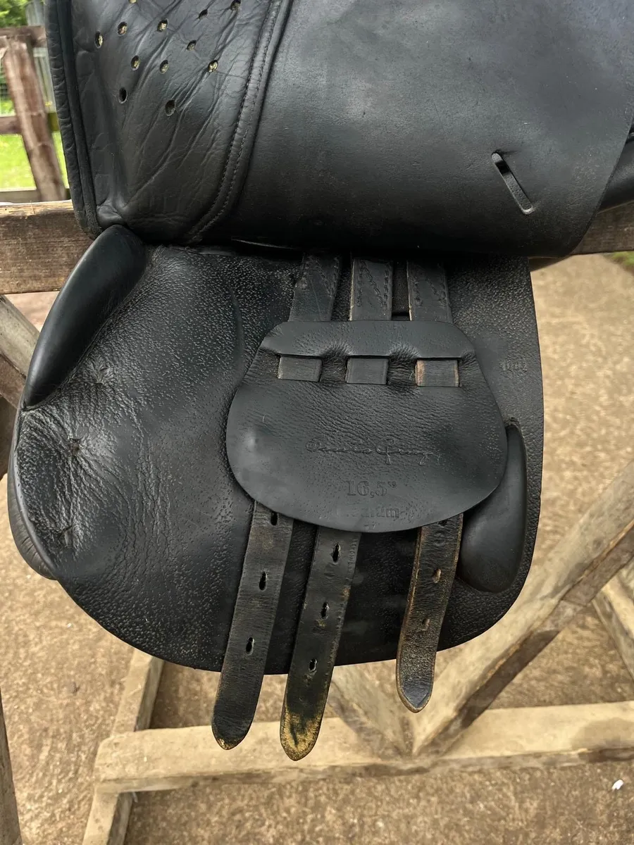 2 jumping pony saddles in great condition - Image 3
