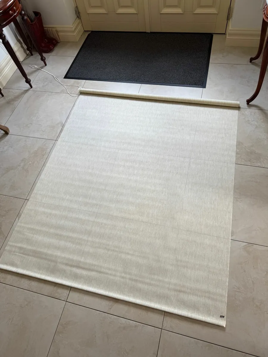 Luxaflex Roller Blinds x 2 - Image 3