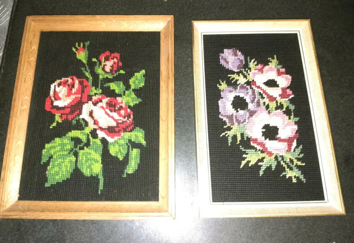Pair of vintage French framed tapestry - Image 1