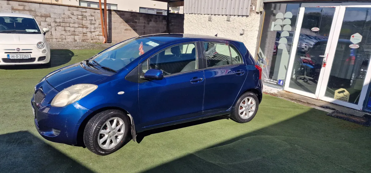 Toyota Yaris 1.0VVTI LUNA - Image 3