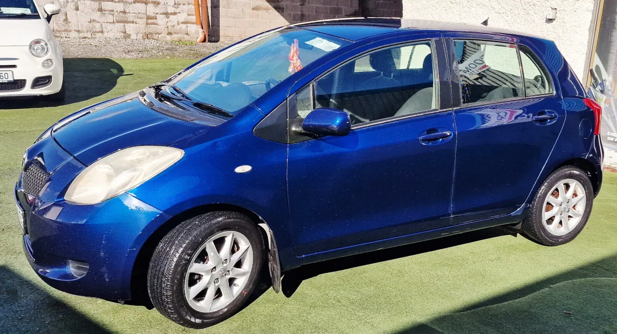Toyota Yaris 1.0VVTI LUNA - Image 2