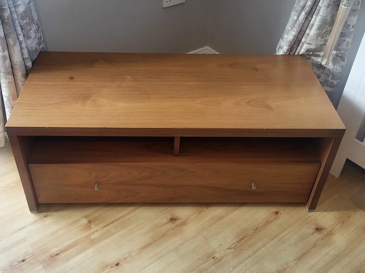 TV Unit - Image 1