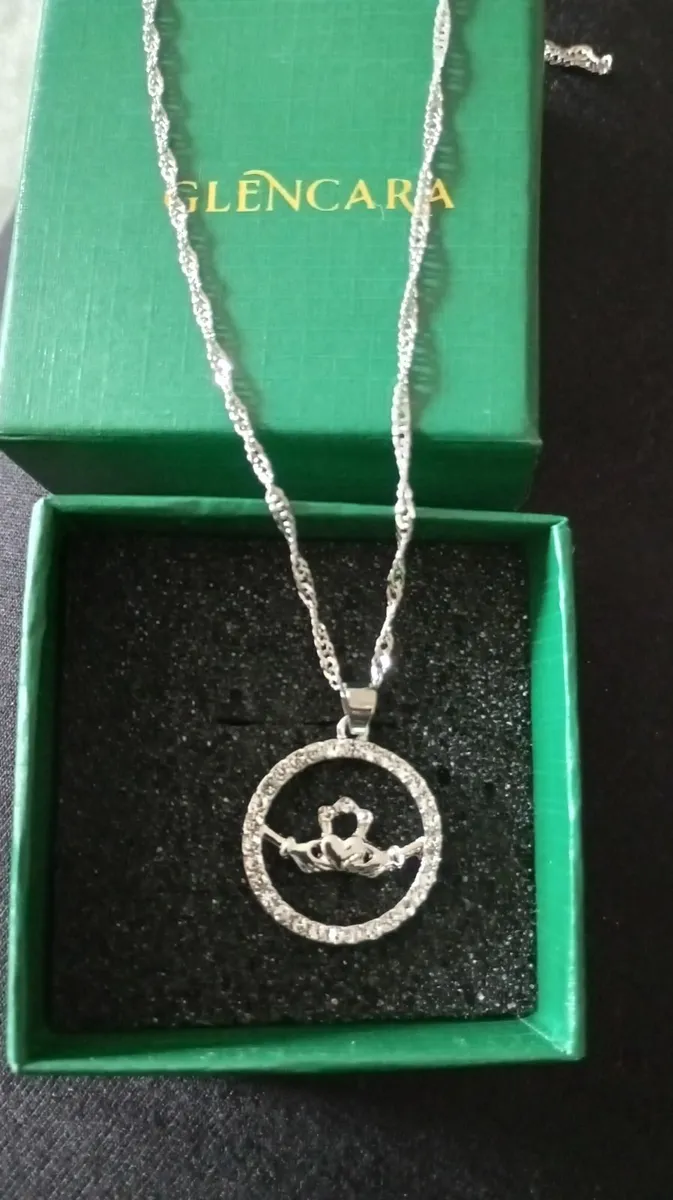 Silver Diamond Cladagh Pendant - Image 1