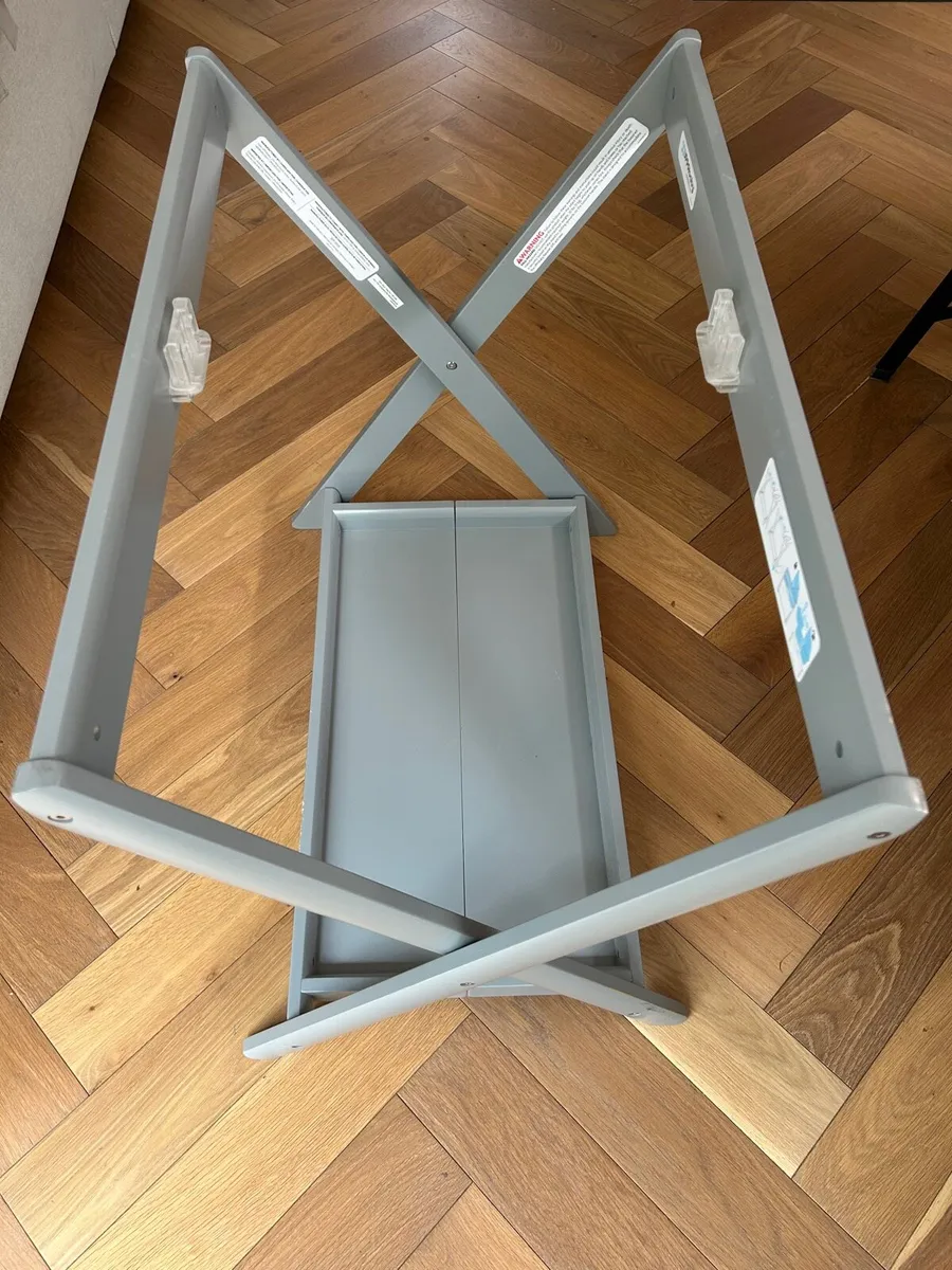 Uppababy Vista Bassinet Stand - Image 1